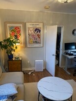 Building Photo - 7 Elm St