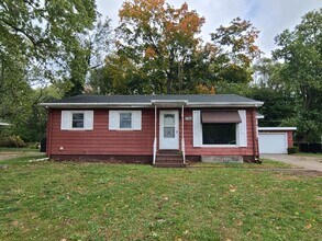 Building Photo - Newly Updated 3-Bedroom, 1-Bathroom Home in Benton Harbor