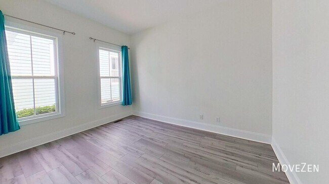 Building Photo - 17011 Hedgerow Park Rd