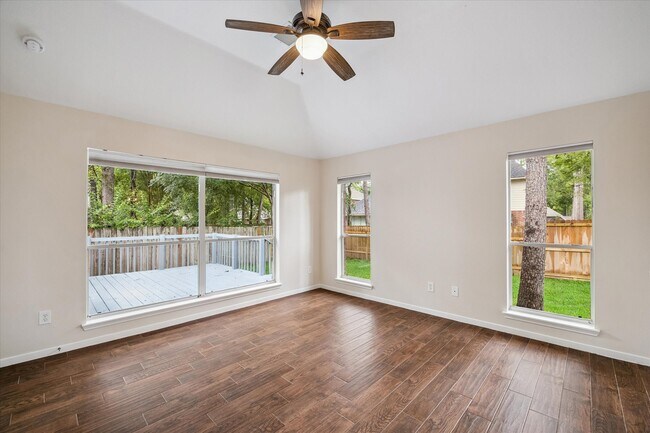 Building Photo - 22 N Holly Laurel Cir