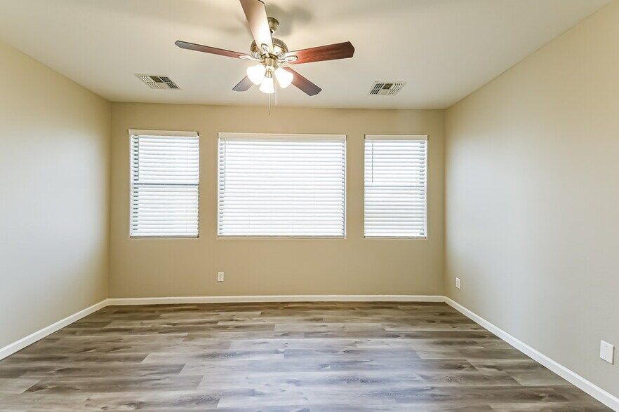 Building Photo - 43240 N Whisper Ln