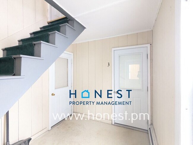 Building Photo - 73 Kennedy Memorial Dr