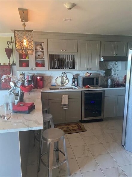 Building Photo - 1204 Capella S