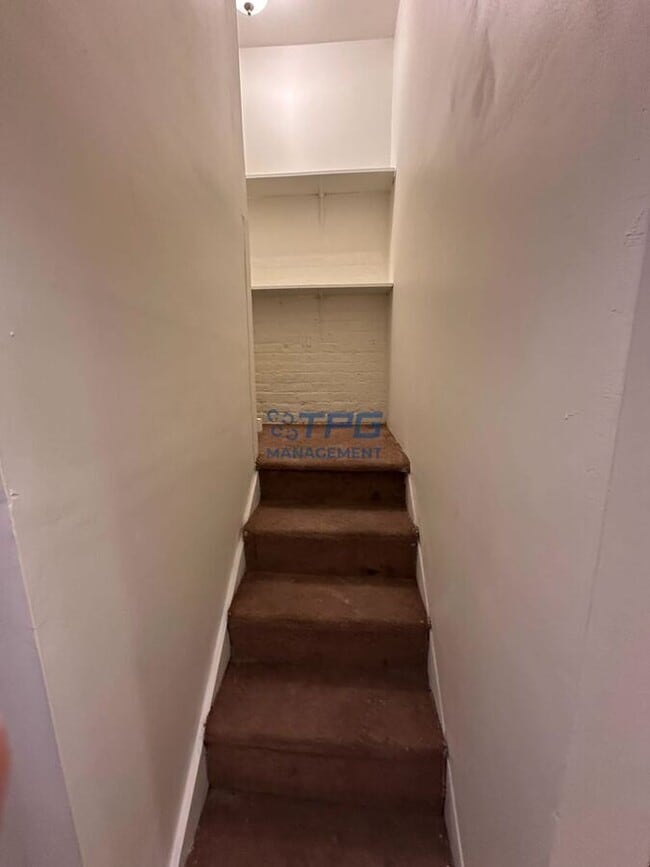 Building Photo - 235 Arlington Ave