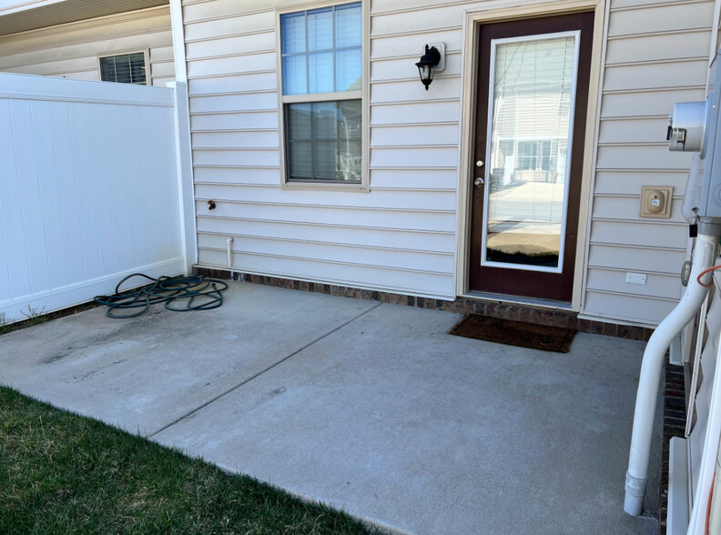 Building Photo - 6812 Hawser Ln