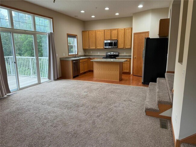 Building Photo - 16601 50th Ct N