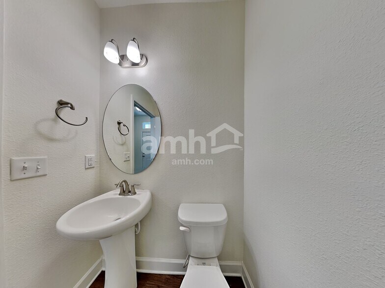 Building Photo - 2852 Calebs Cove Way