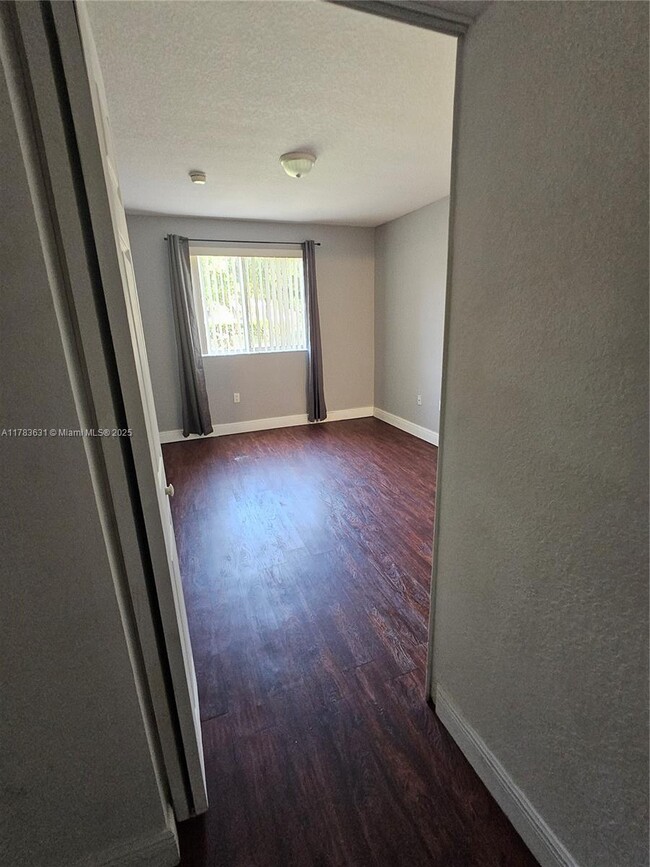 Building Photo - 20930 SW 87th Ave