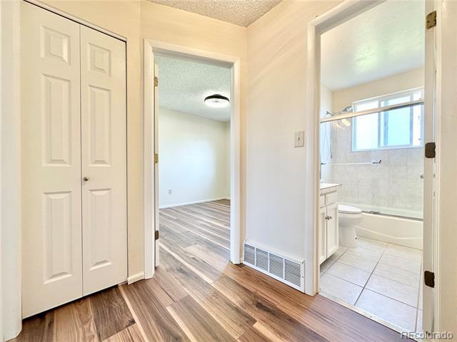 Building Photo - 8117 W 54th Pl