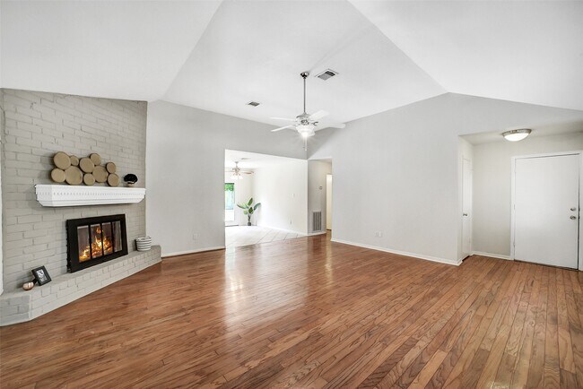 Building Photo - 1123 Comstock Springs Dr