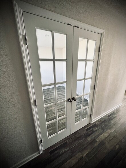 Building Photo - 58 Cool Breeze Lp