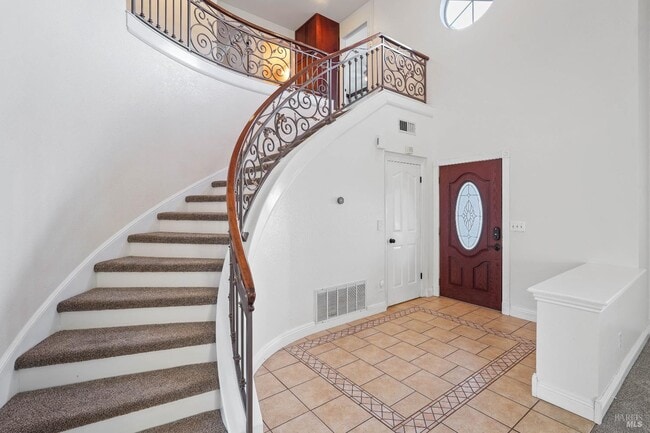 Building Photo - 606 Roscommon Pl