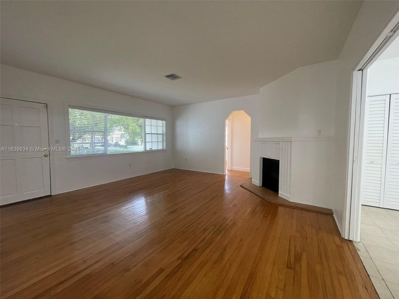 Building Photo - 845 Lorca St