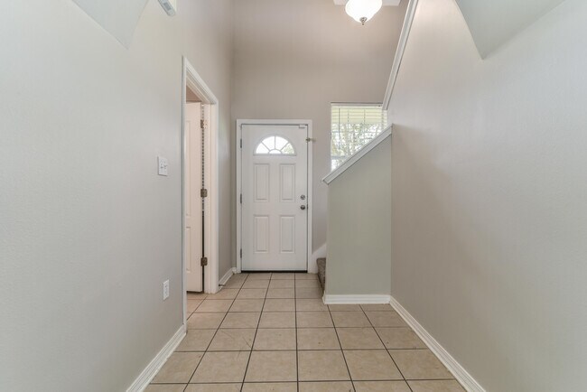 Building Photo - 124 Peoria Blvd