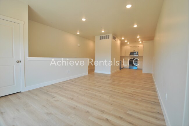 Building Photo - 1557 North 110