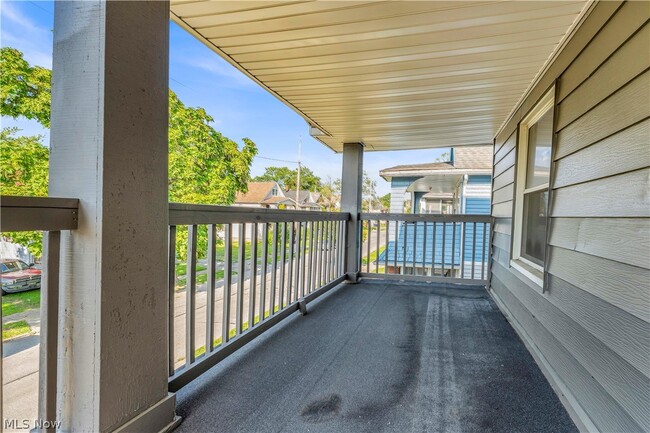 Building Photo - 12812 Parkhill Ave