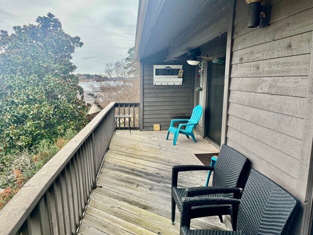 Building Photo - 200 Hamilton Oaks Dr