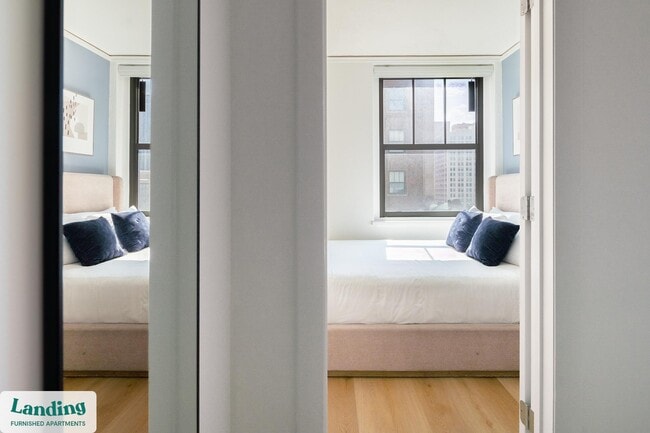 Building Photo - 933 McGee St