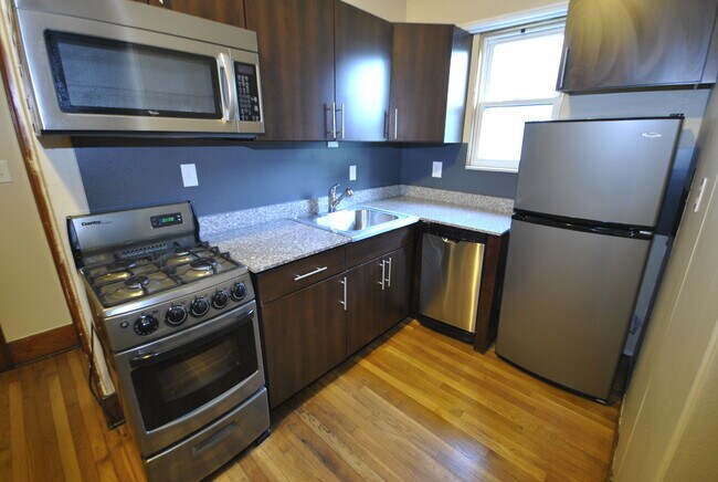 Studio Reno Kitchen - 414 Division