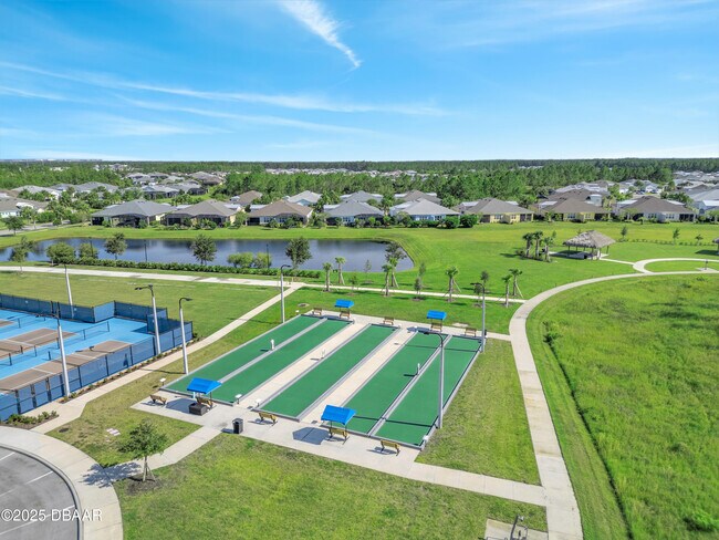 Building Photo - 215 Summertime Pl