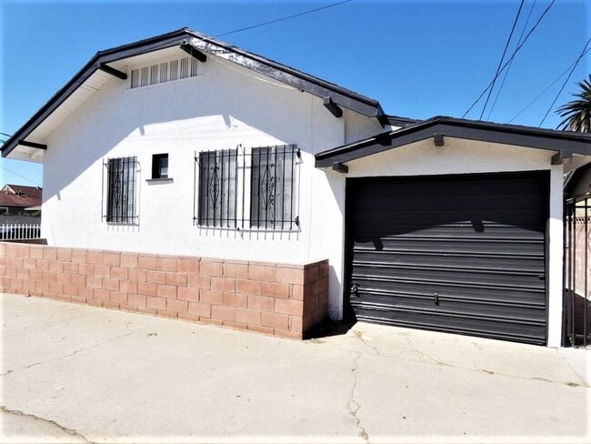 Building Photo - ***COMING SOON***$500 OFF 1ST MONTH*** SPA...