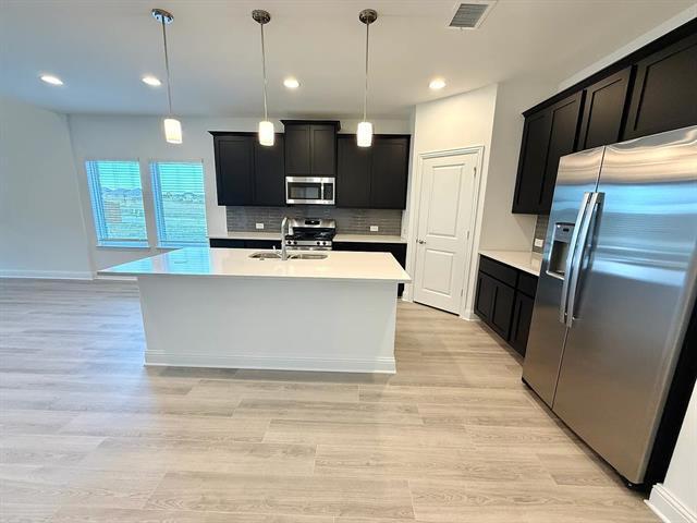 Building Photo - 2909 Hanscom St