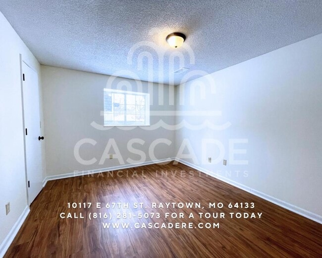 Building Photo - 10117 E 67th St