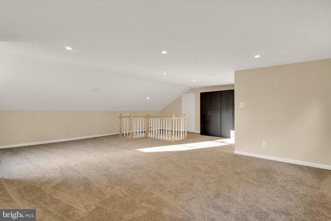 Building Photo - 805 31st St S