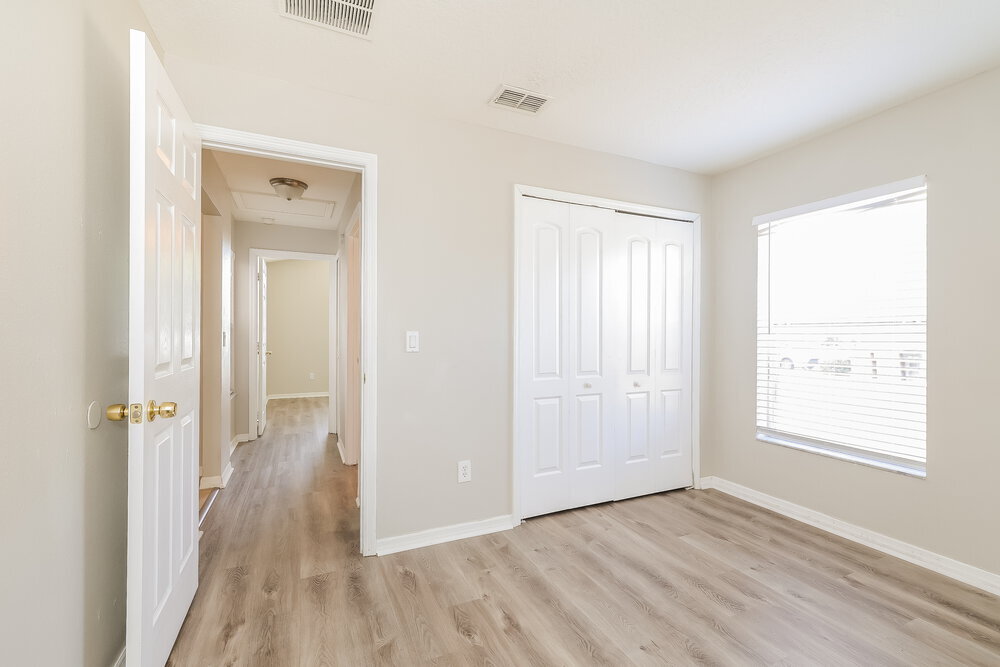 Building Photo - 2628 Sunningdale Dr