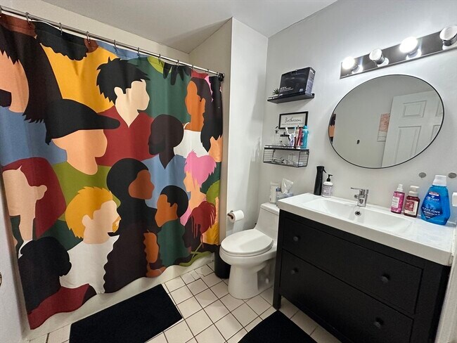 Building Photo - 66 St James Pl