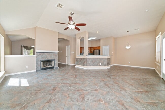 Building Photo - 22911 Sebastian Dr