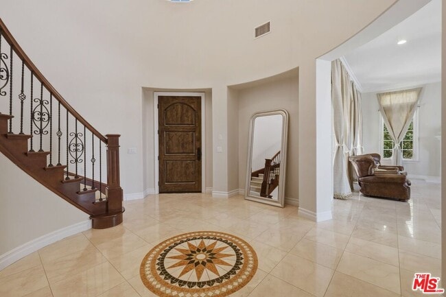 Building Photo - 25561 Prado De Oro