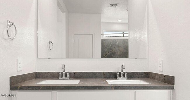 Building Photo - 25200 N 151st Dr