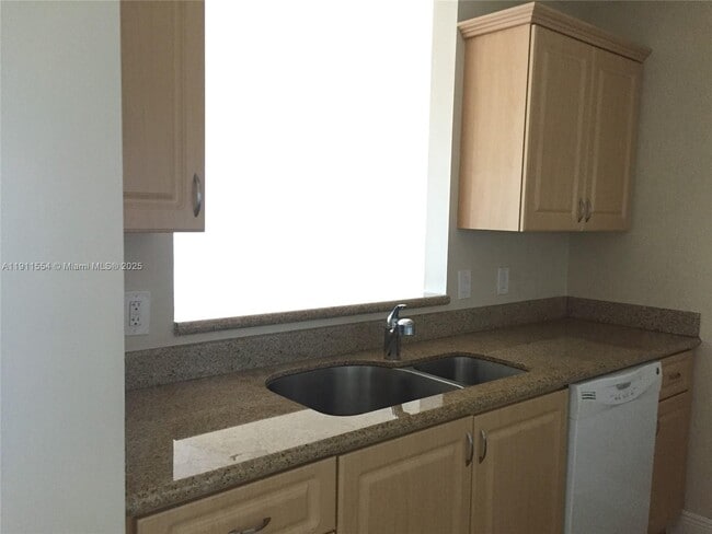 Building Photo - 3590 Coral Wy