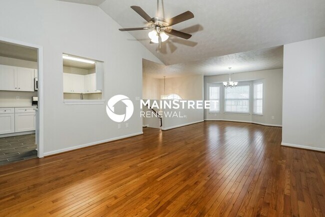 Building Photo - 5 Bedroom Pet-Friendly Home in ELLENWOOD, GA with Main Street Renewal