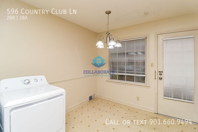 Building Photo - 596 Country Club Ln
