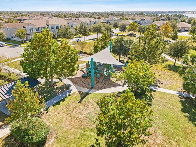 Building Photo - 8019 Glenlloyd Ave