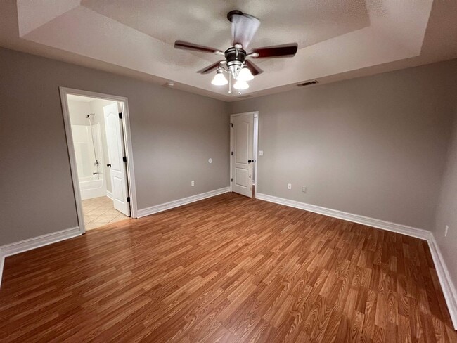 Building Photo - 37 Cochise St