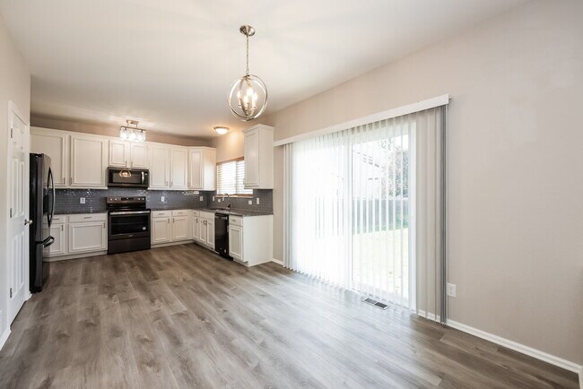 Building Photo - 4008 Ascendant Dr