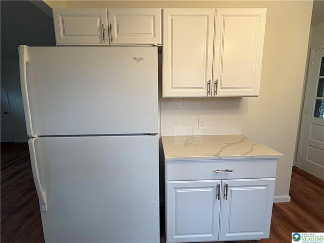 Building Photo - 1640 Stanhope St