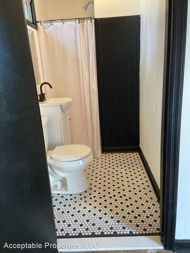 Building Photo - 1 br, 1 bath House - 1032 18th St Unit A