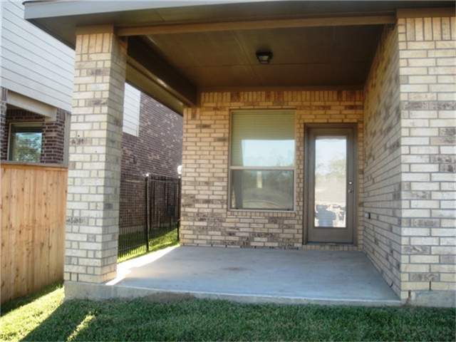 Building Photo - 42 Black Swan Ct