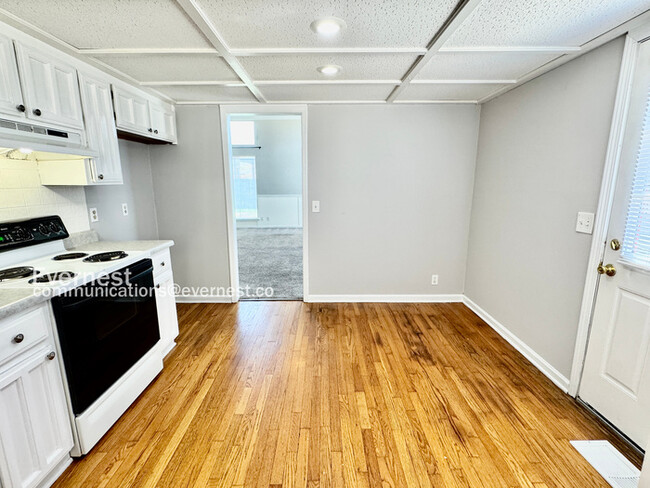 Building Photo - 7021 S 78th E Ave