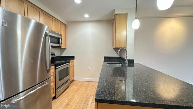 Building Photo - 2001 15th St N