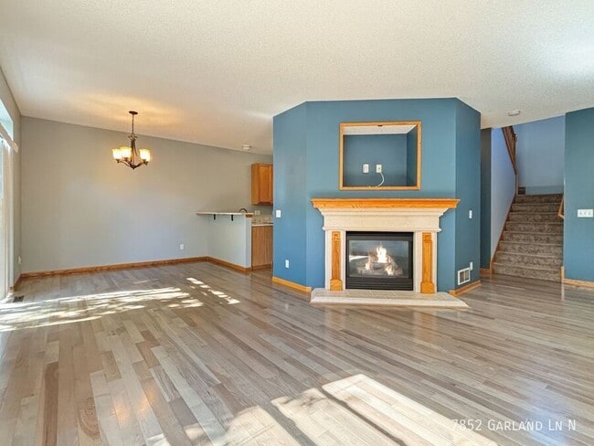 Building Photo - 7852 Garland Ln N