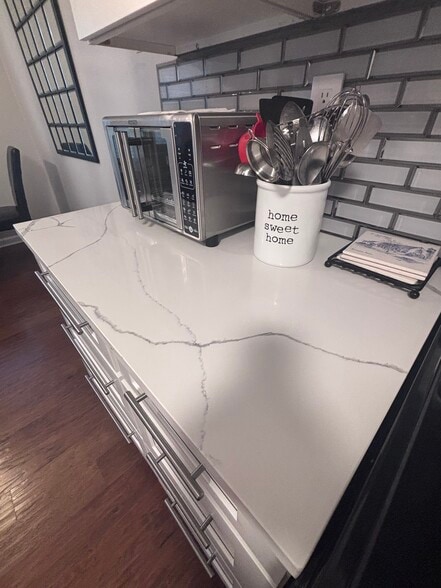 Building Photo - 2563B Pheasant Run