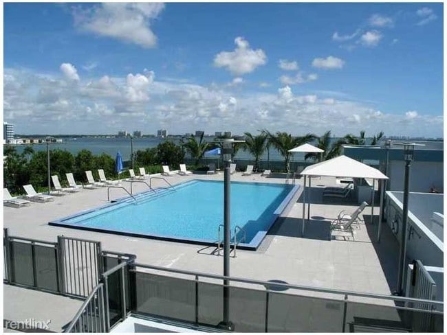 Building Photo - 2 br, 2.5 bath Condo - 7901 Hispanola LUXU...