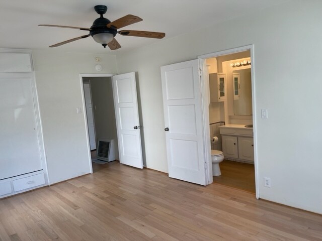 Master bedroom with attached full bathroom - 1120 Pacific St