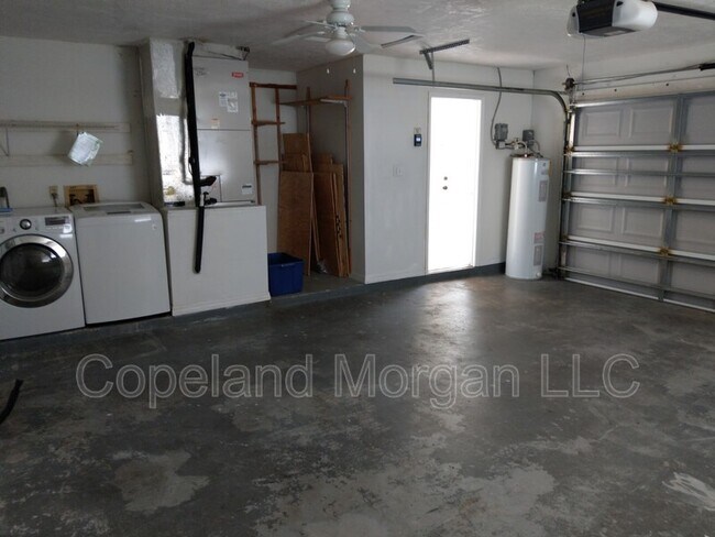 Building Photo - 4300 Trout Dr SE