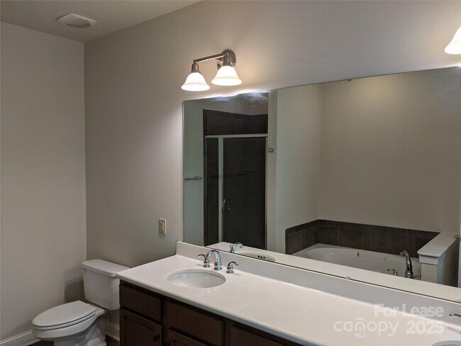 Building Photo - 119 Steinbeck Wy